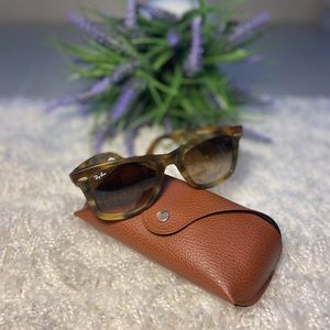 Ray-Ban Wayfarer sunglasses